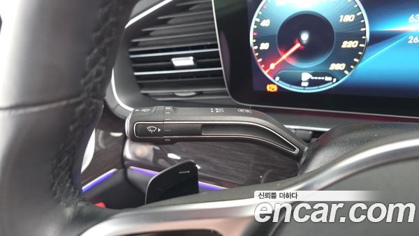 Mercedes-Benz GLE 2023, фото 31
