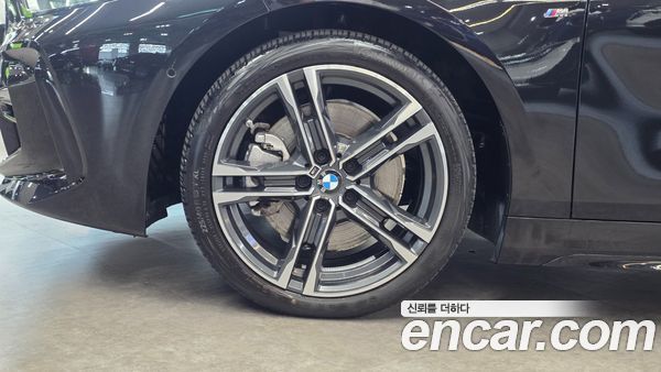 BMW 1 Series 2023, фото 5