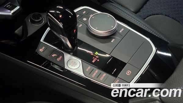 BMW 1 Series 2023, фото 9