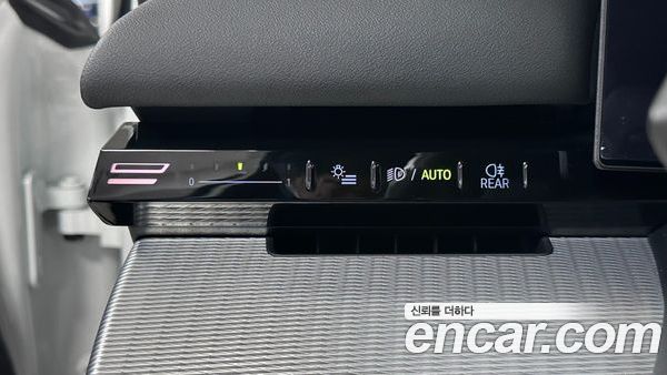 BMW 5 Series 2024, фото 14