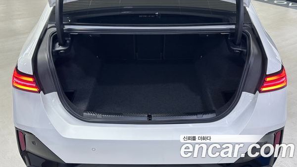 BMW 5 Series 2024, фото 20