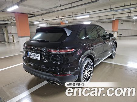 Porsche Cayenne 2021, фото 9