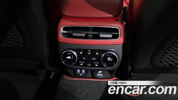 Genesis GV70 2021, фото 24