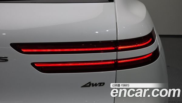 Genesis GV70 2021, фото 9