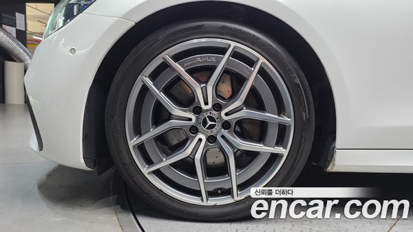Mercedes-Benz E-Class 2021, фото 5