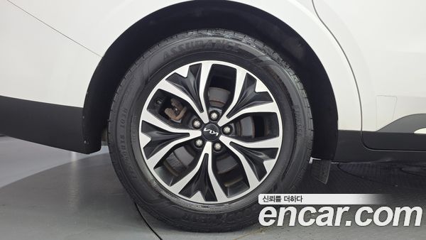 Kia Carnival 2023, фото 4