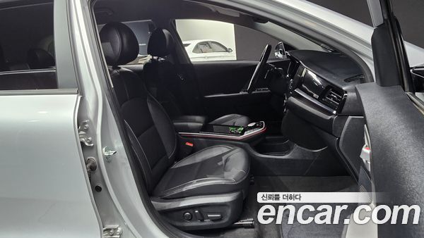 Kia Niro 2023, фото 15
