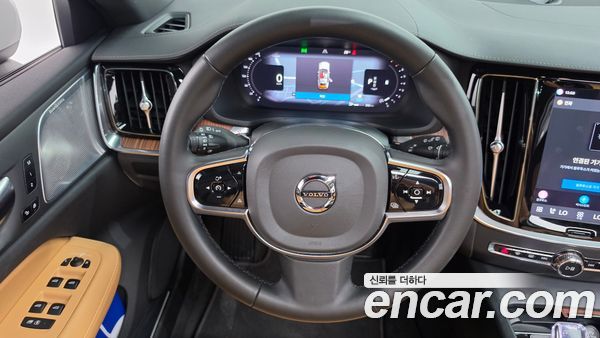 Volvo V60 2024, фото 19