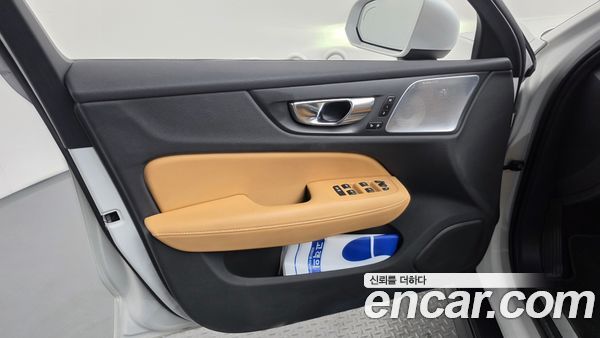 Volvo V60 2024, фото 13