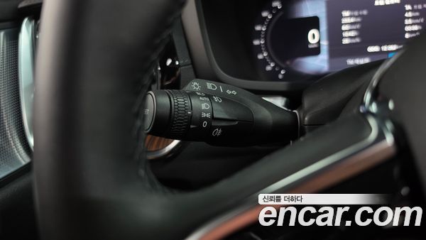 Volvo V60 2024, фото 28
