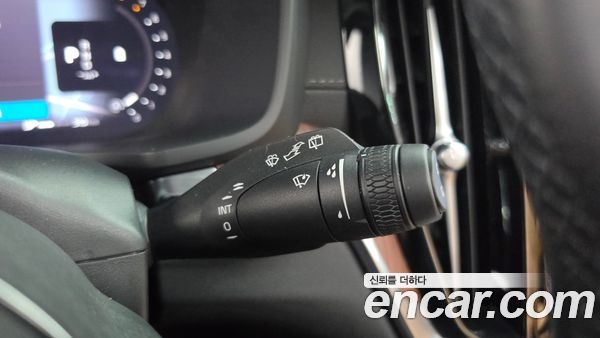 Volvo V60 2024, фото 29