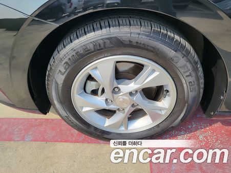 Hyundai Elantra 2022, фото 18