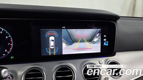 Mercedes-Benz E-Class 2021, фото 20