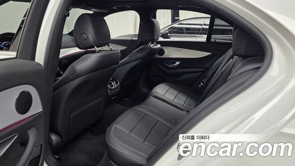 Mercedes-Benz E-Class 2021, фото 15