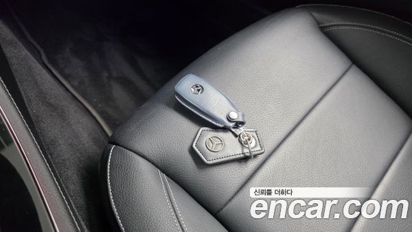 Mercedes-Benz E-Class 2021, фото 33