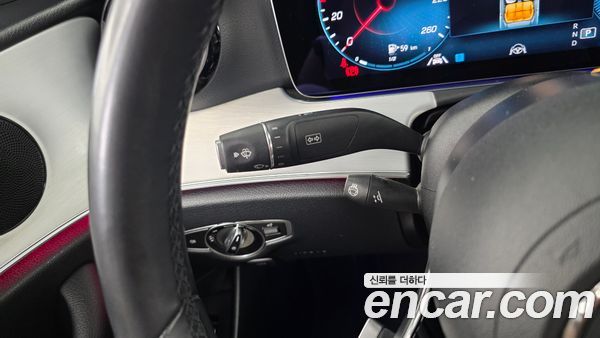 Mercedes-Benz E-Class 2021, фото 34