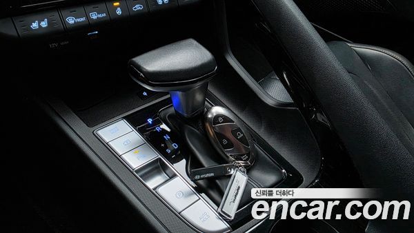 Hyundai Elantra 2024, фото 12