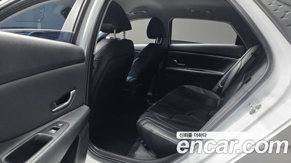 Hyundai Elantra 2024, фото 18