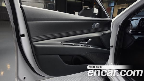 Hyundai Elantra 2024, фото 14