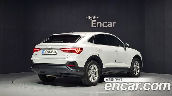 Audi Q3 2020, фото 2