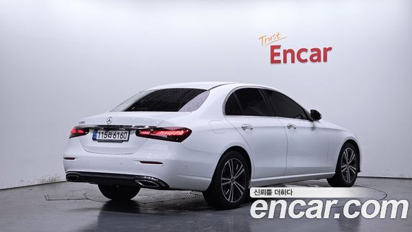 Mercedes-Benz E-Class 2021, фото 2
