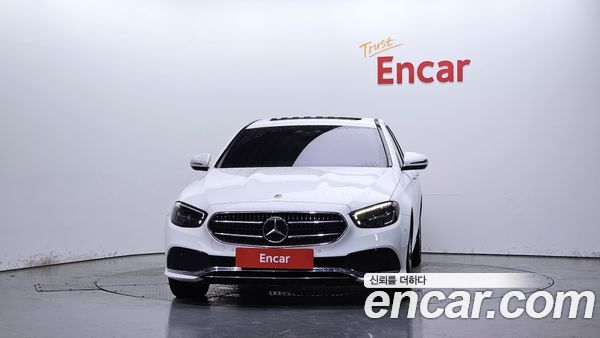 Mercedes-Benz E-Class 2021, фото 3