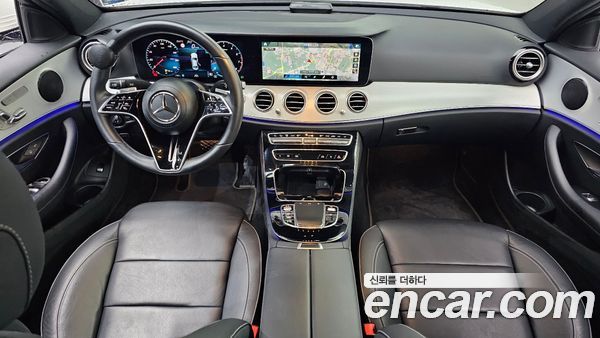 Mercedes-Benz E-Class 2021, фото 10