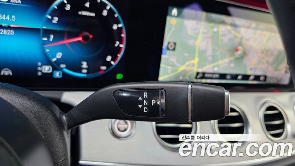 Mercedes-Benz E-Class 2021, фото 12