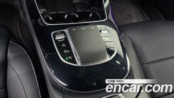 Mercedes-Benz E-Class 2021, фото 24