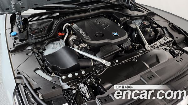 BMW 5 Series 2025, фото 6