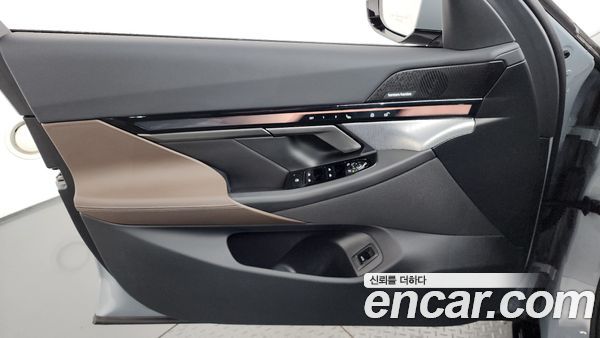 BMW 5 Series 2025, фото 14