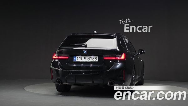 BMW 3 Series 2023, фото 4