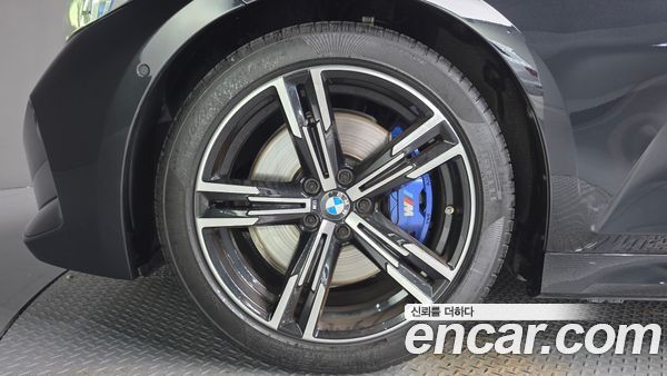 BMW 3 Series 2023, фото 5