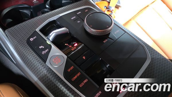 BMW 3 Series 2023, фото 12