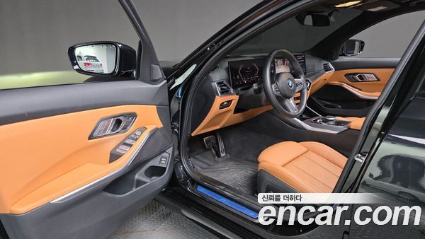 BMW 3 Series 2023, фото 19