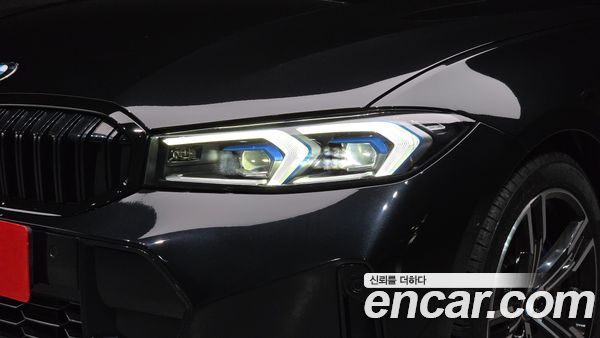 BMW 3 Series 2023, фото 8