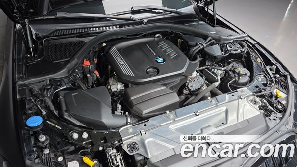 BMW 3 Series 2023, фото 30