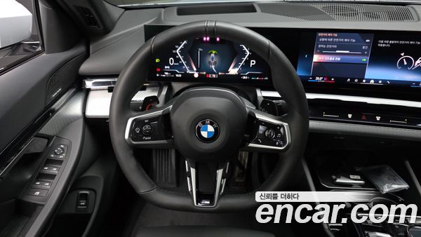 BMW 5 Series 2025, фото 20