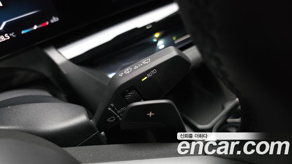 BMW 5 Series 2025, фото 29