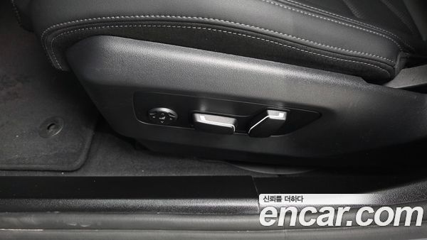 BMW 5 Series 2025, фото 30