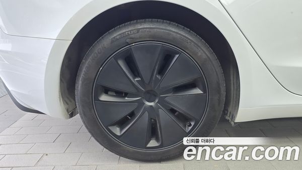 Tesla Model 3 2024, фото 5