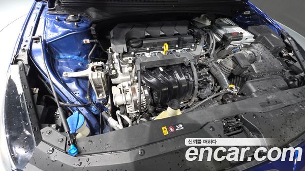 Hyundai Elantra 2021, фото 6