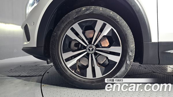 Mercedes-Benz GLB 2021, фото 5