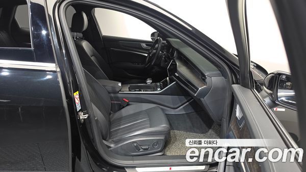 Audi A6 2020, фото 16