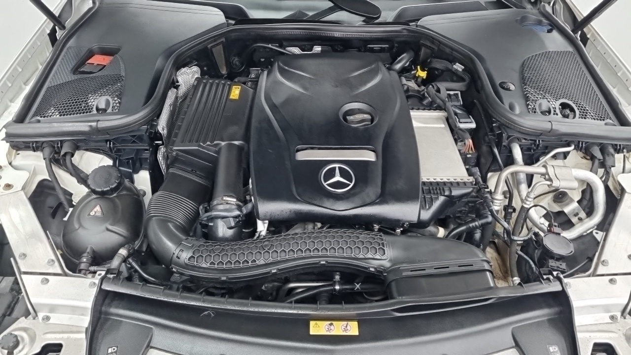 Mercedes-Benz E-Class 2020, фото 18