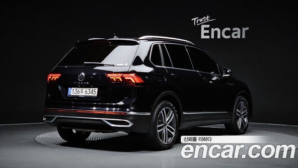 Volkswagen Tiguan 2022, фото 2