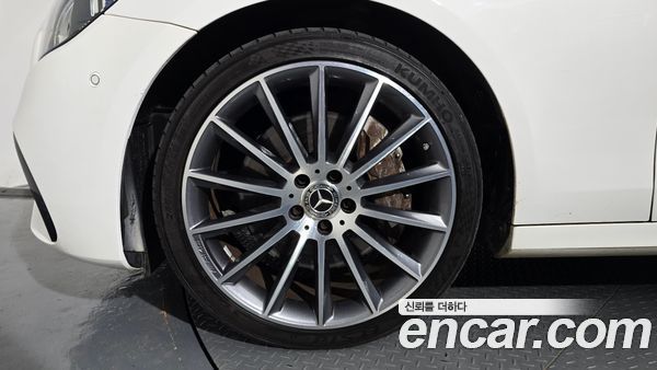 Mercedes-Benz E-Class 2021, фото 5