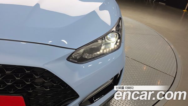 Hyundai Veloster 2022, фото 8