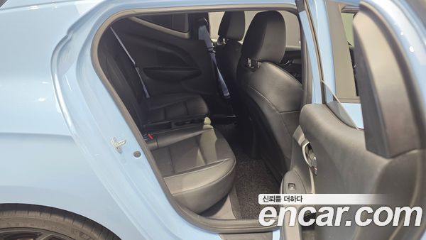 Hyundai Veloster 2022, фото 16