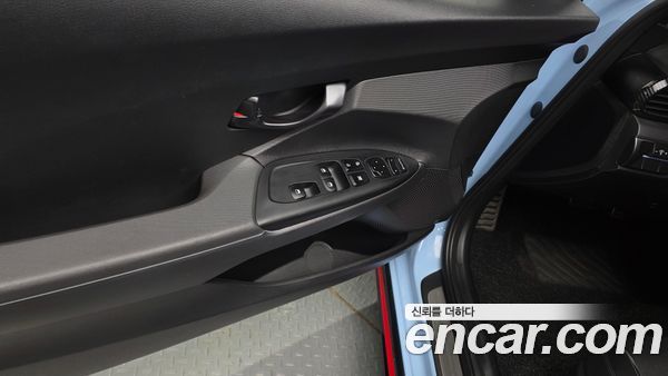 Hyundai Veloster 2022, фото 31